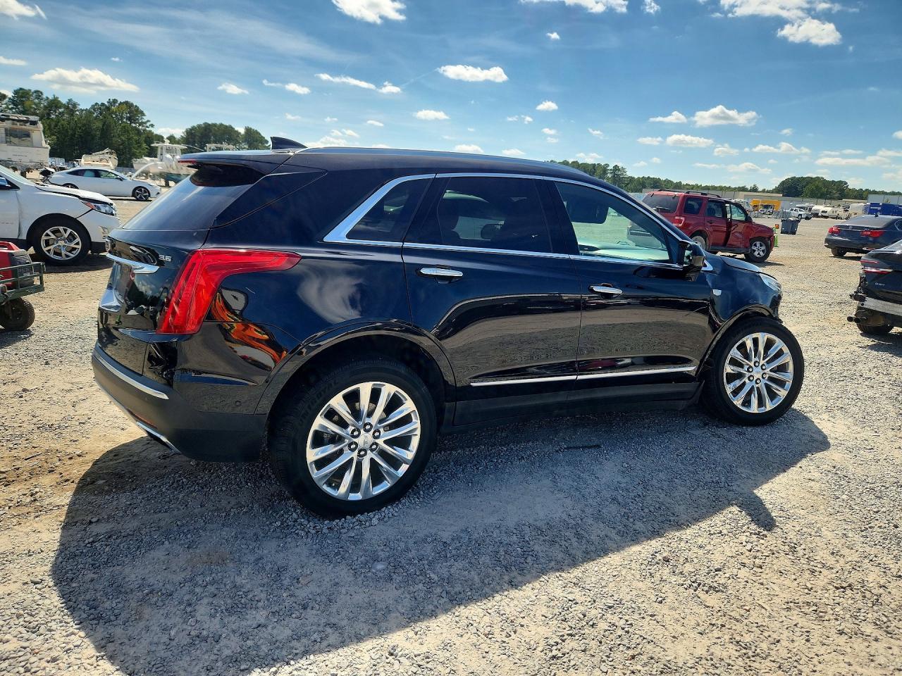 2018 Cadillac Xt5 Platinum - Фото 3
