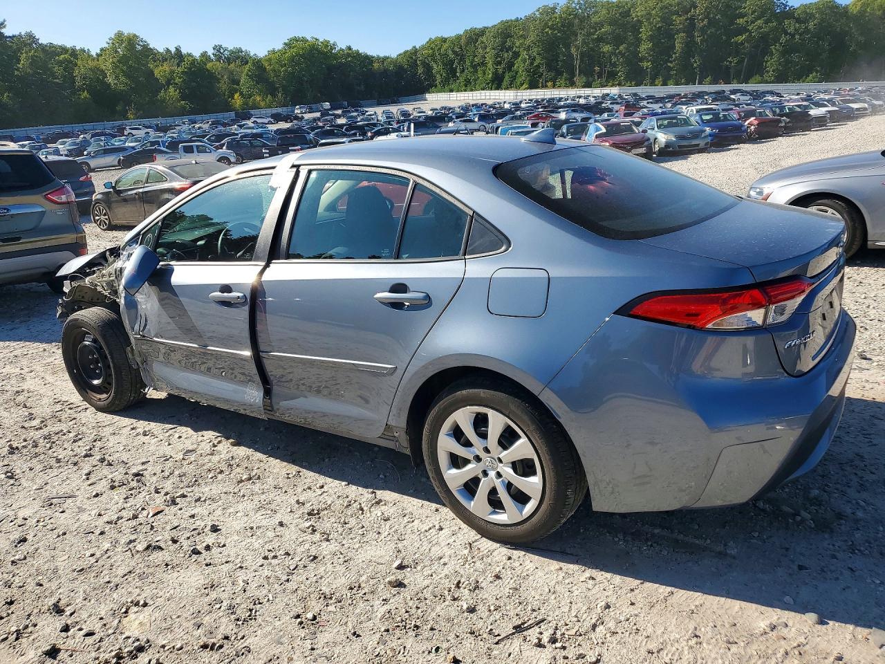 2022 Toyota Corolla Le - Фото 2