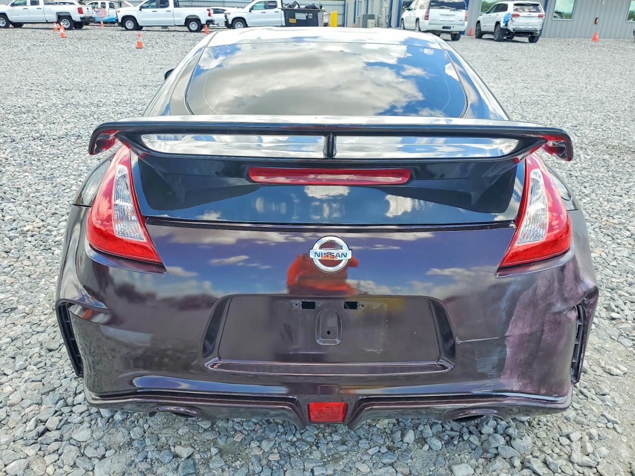 2015 Nissan 370Z Base - Фото 6