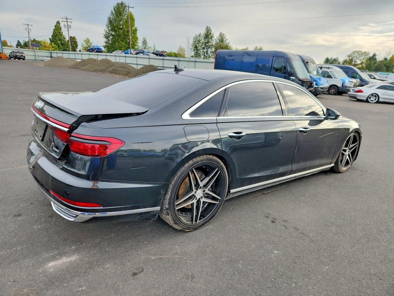 2019 Audi A8 L - Фото 3