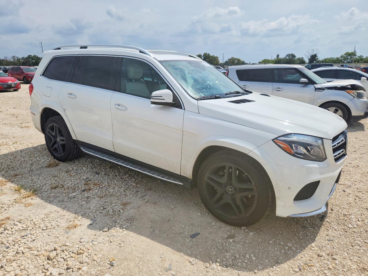 2017 Mercedes-Benz Gls 550 4Matic - Фото 4