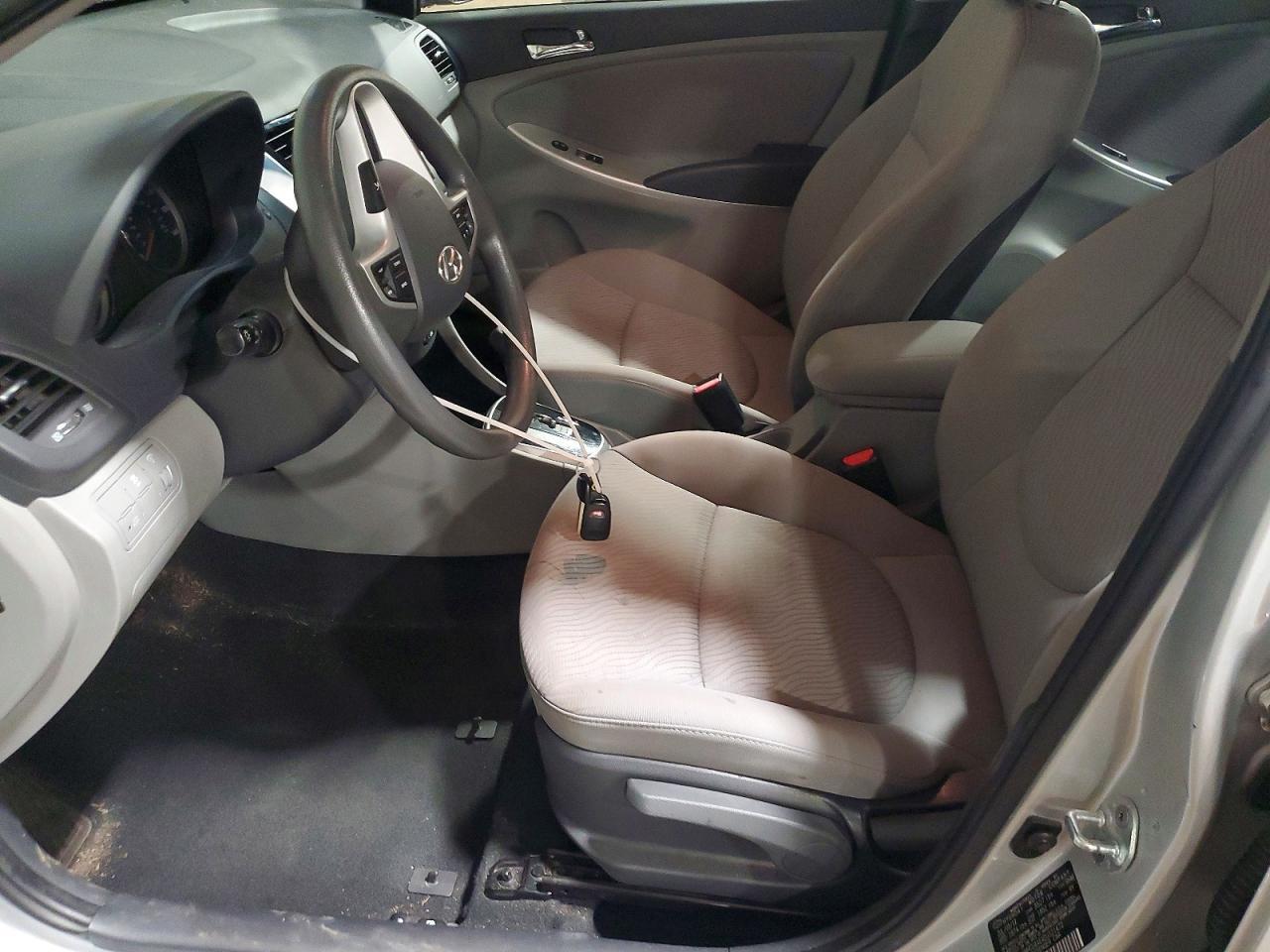 2013 Hyundai Accent Gls - Фото 7