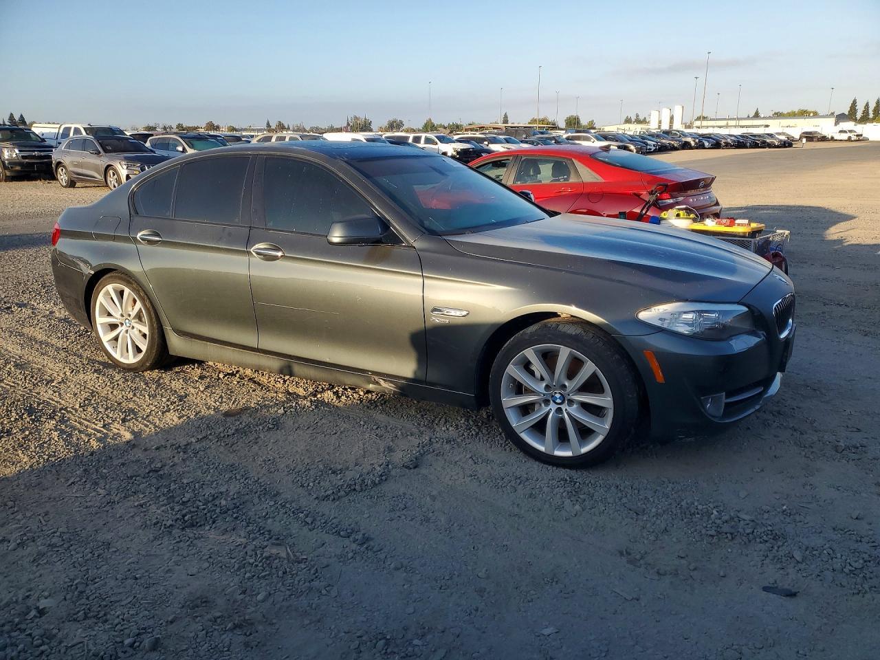 2011 BMW 535 Xi - Image 4
