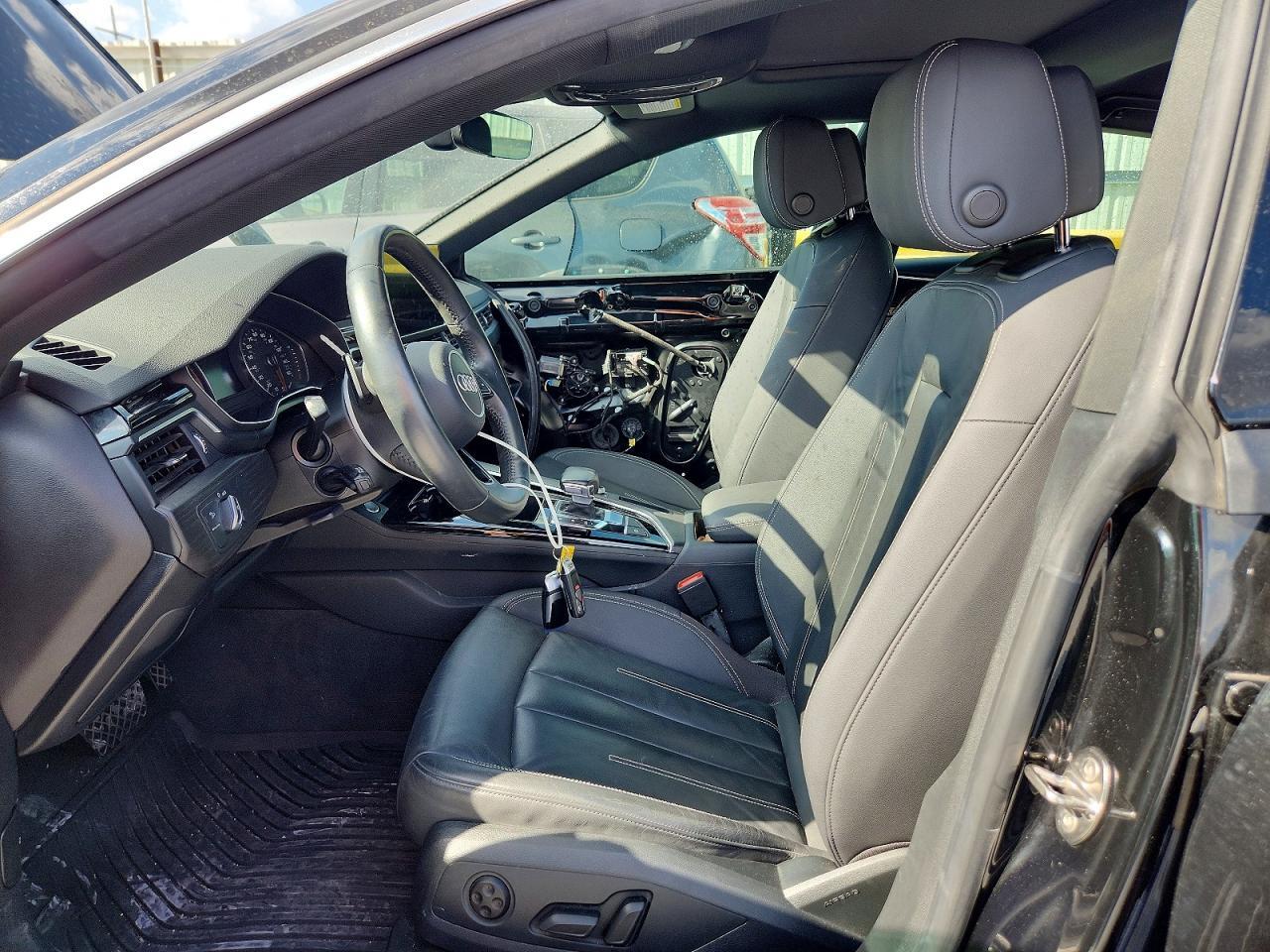 2020 Audi A5 Premium - Фото 7