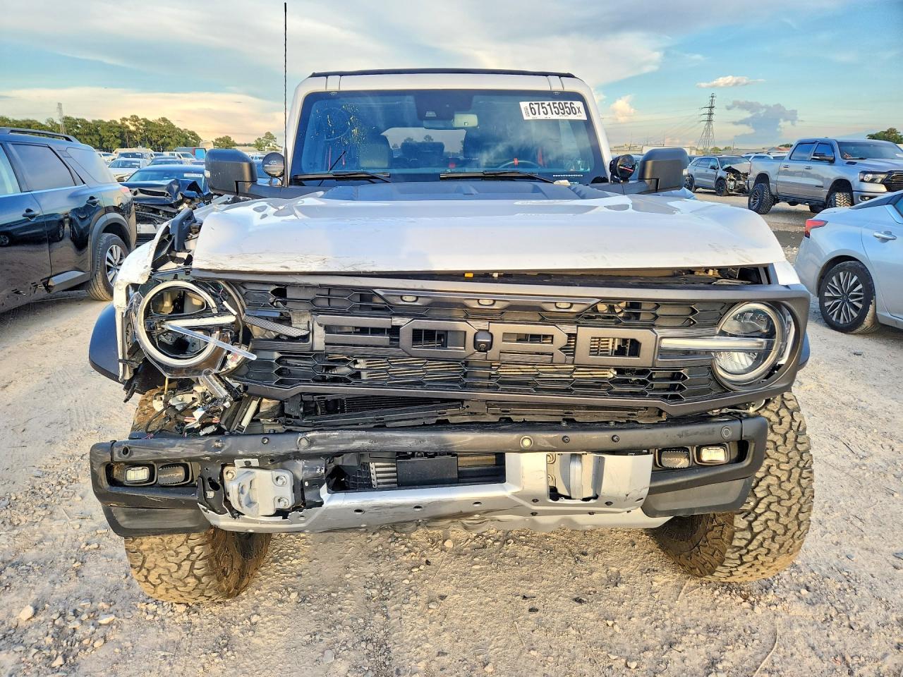 2023 Ford Bronco Raptor - Image 5