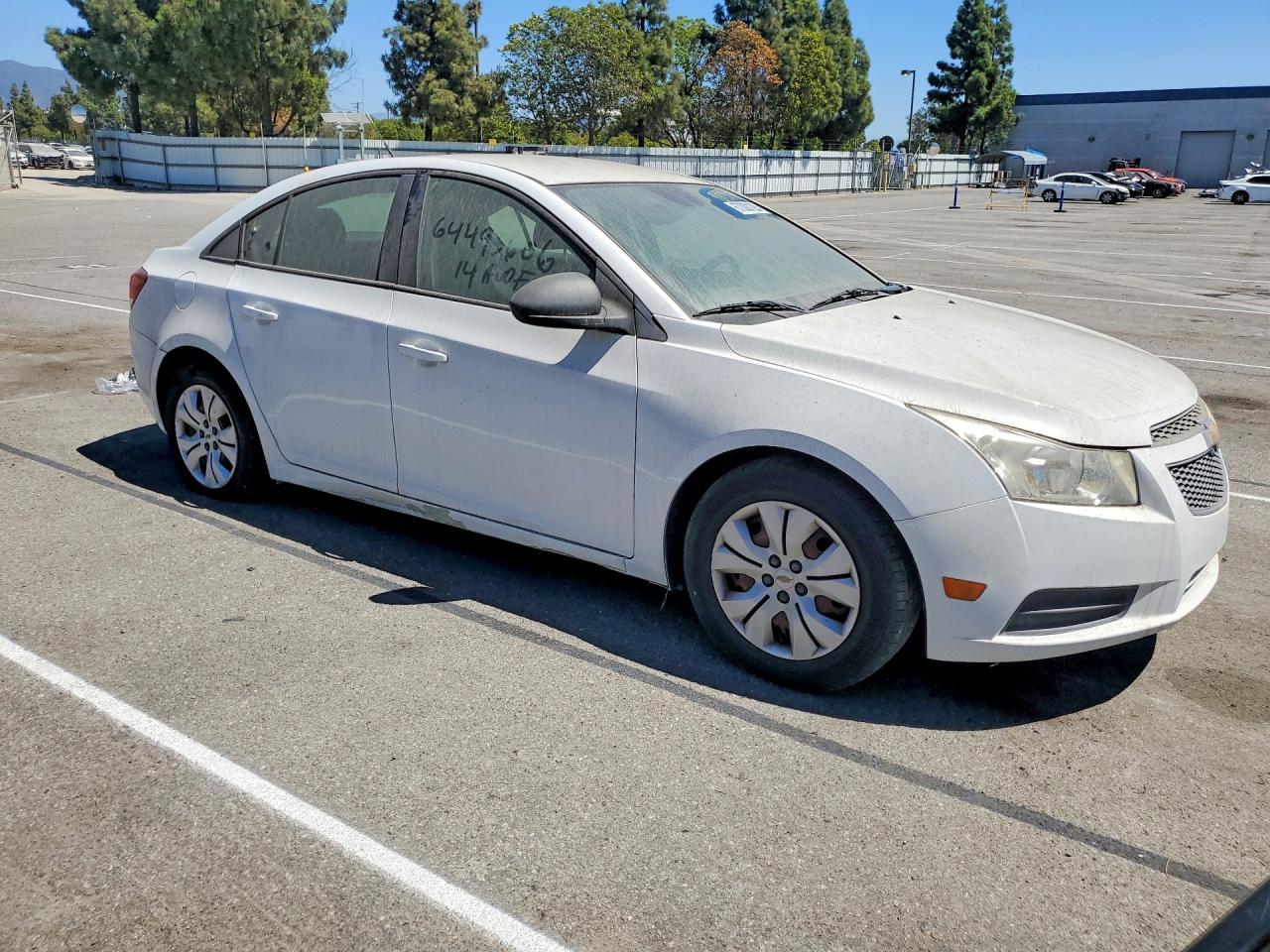 2013 Chevrolet Cruze Ls - Фото 4