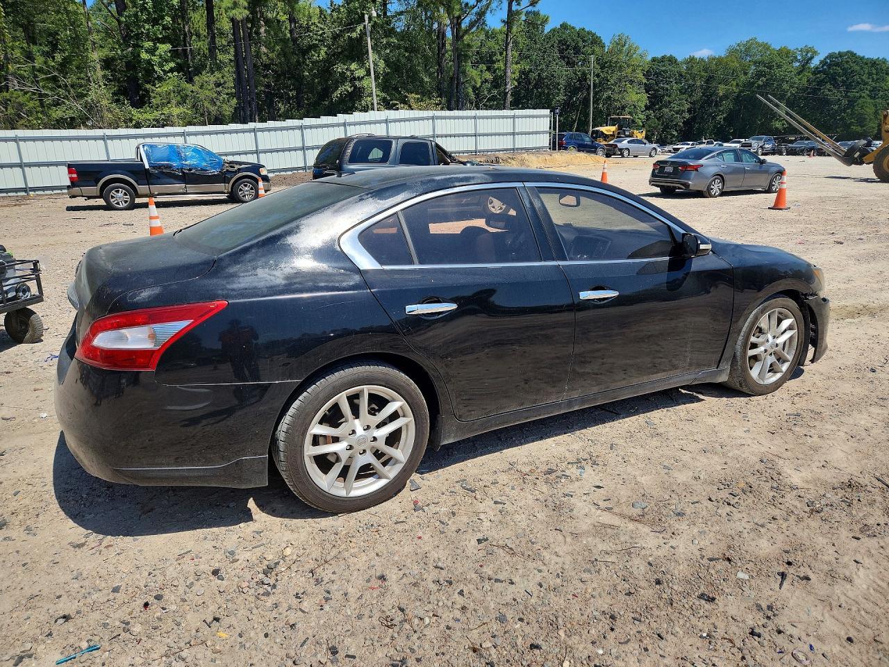 2011 Nissan Maxima 3.5 S - Image 3