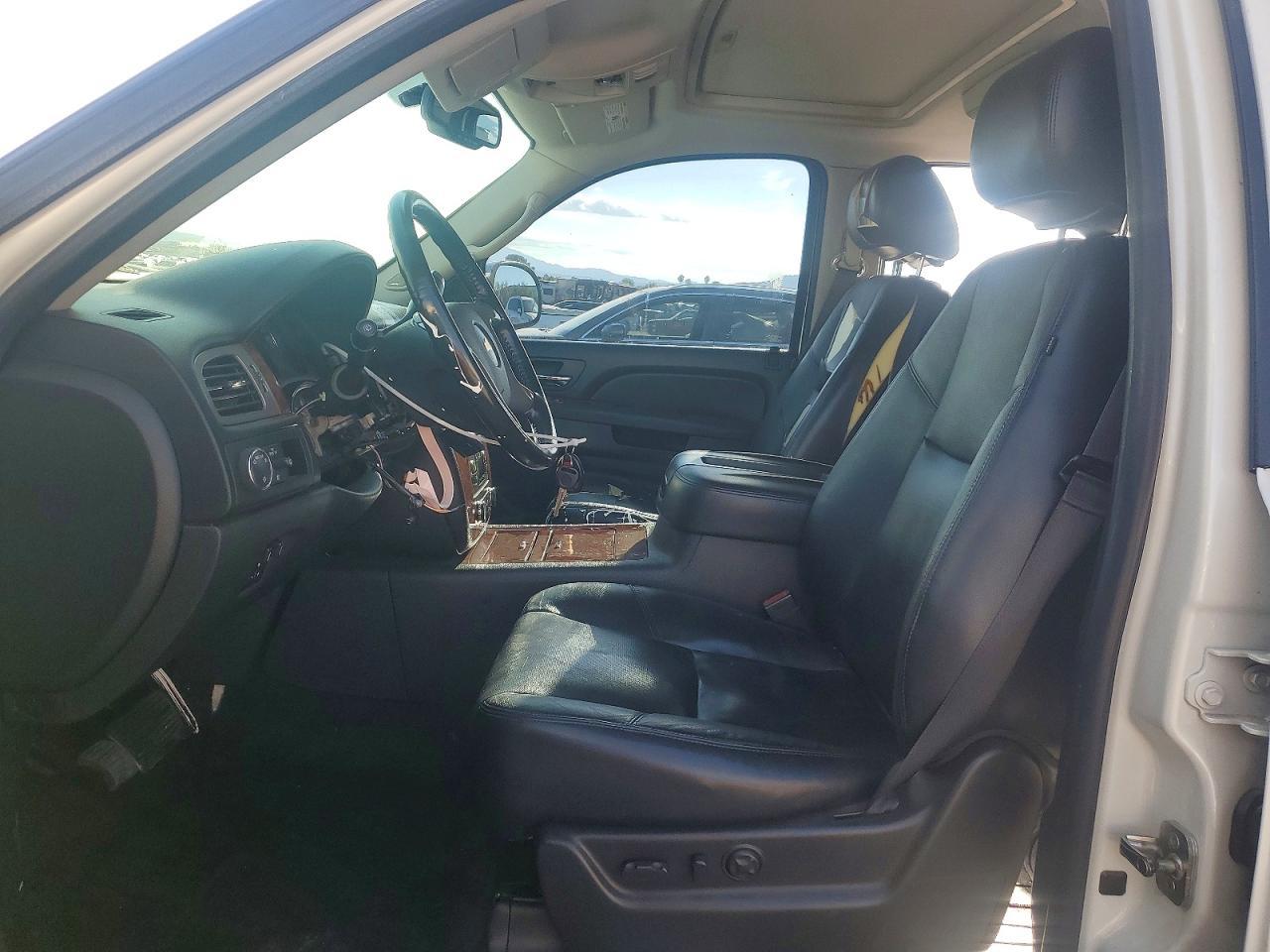 2014 Chevrolet Tahoe C1500 Ls - Image 7