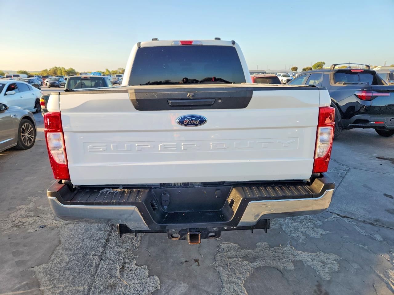 2022 Ford F250 Super Duty - Image 6