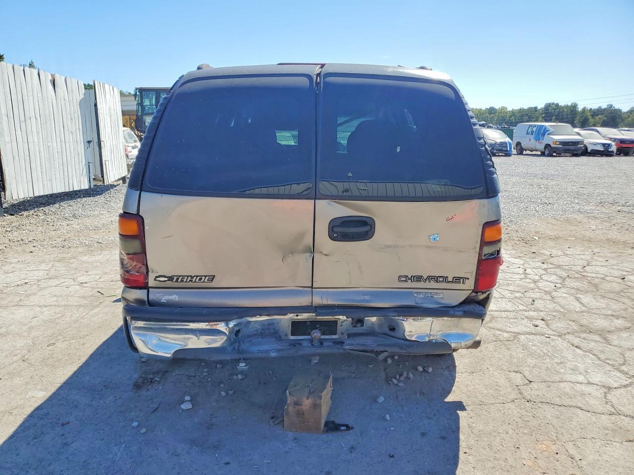 2002 Chevrolet Tahoe C1500 - Image 6