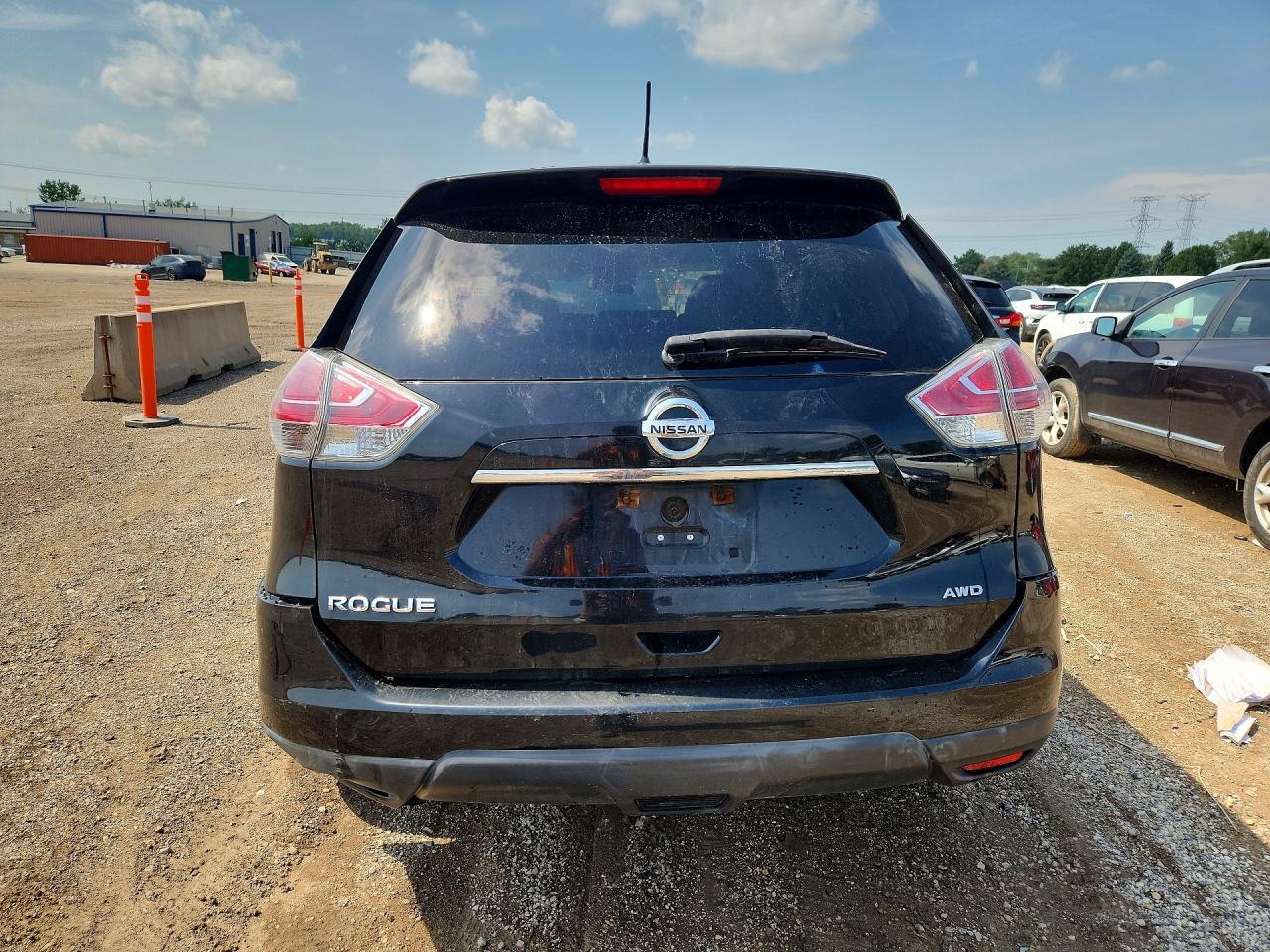 2015 Nissan Rogue S - Фото 6