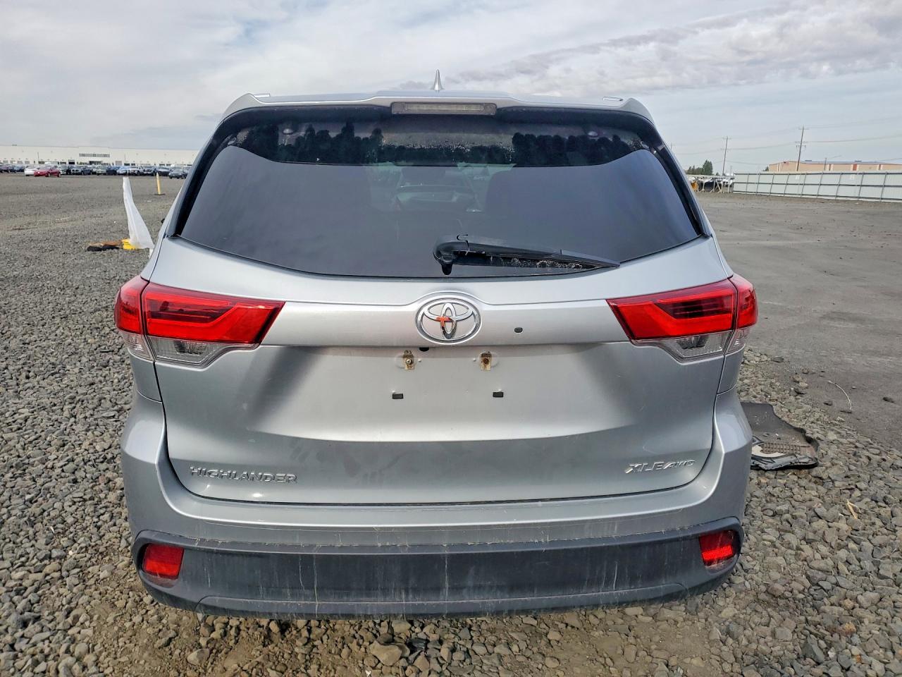 2018 Toyota Highlander Xle - Фото 6