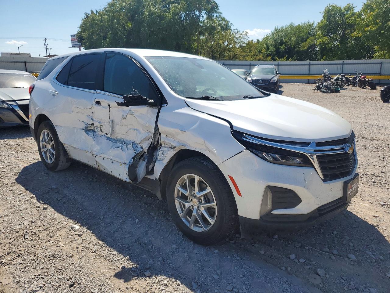 2022 Chevrolet Equinox Lt - Image 4
