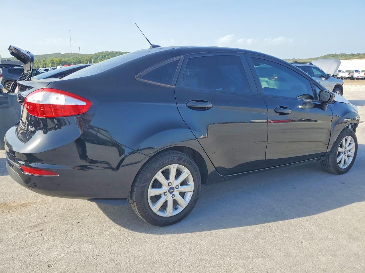 2018 Ford Fiesta S - Фото 3