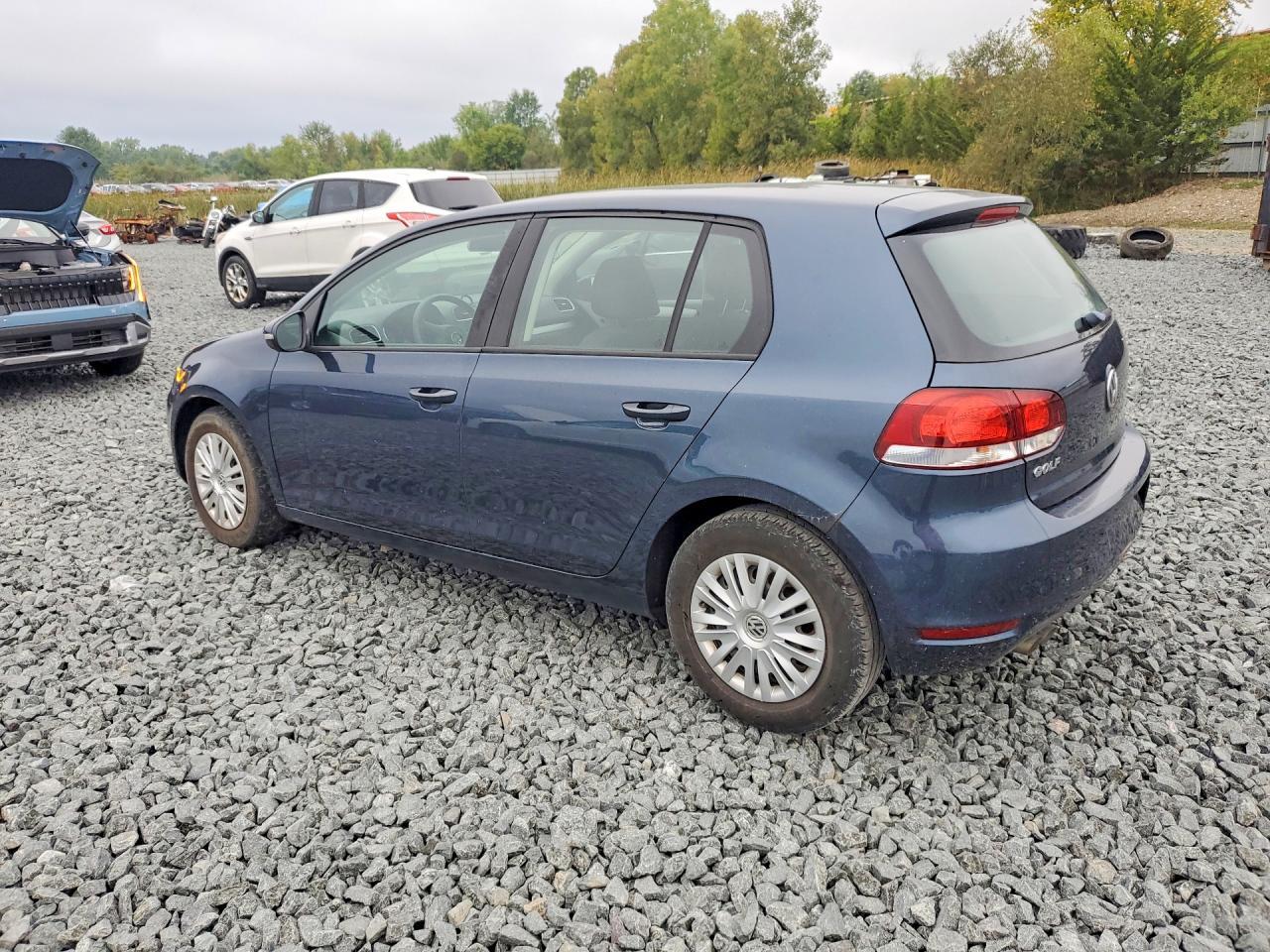 2014 Volkswagen Golf - Фото 2