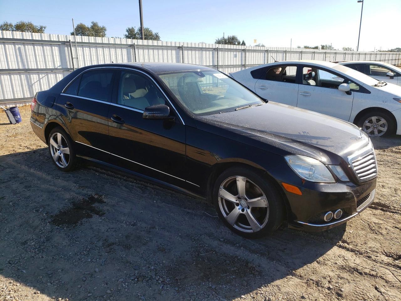 2010 Mercedes-Benz E 350 - Фото 4