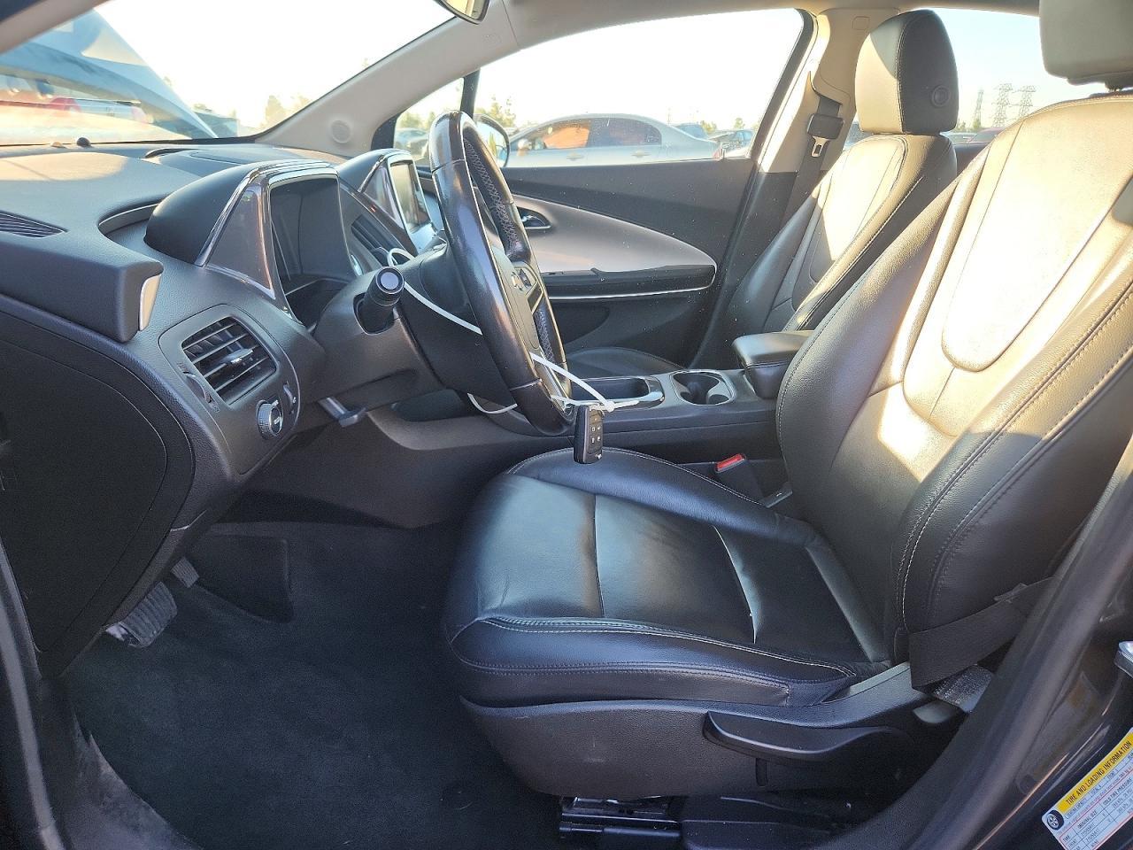 2014 Chev Volt - Image 7