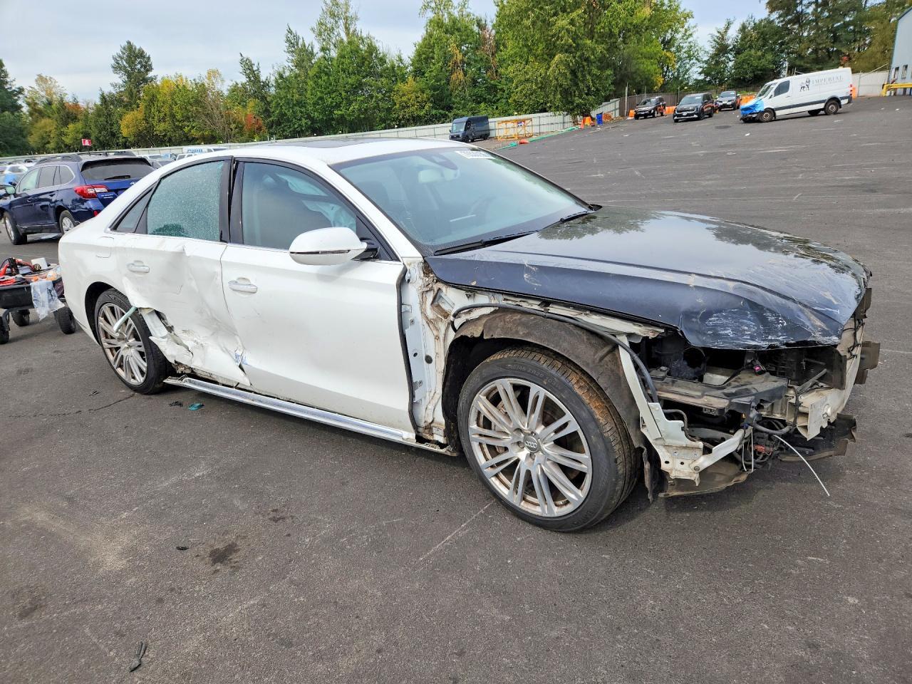 2015 Audi A8 Quattro - Image 4