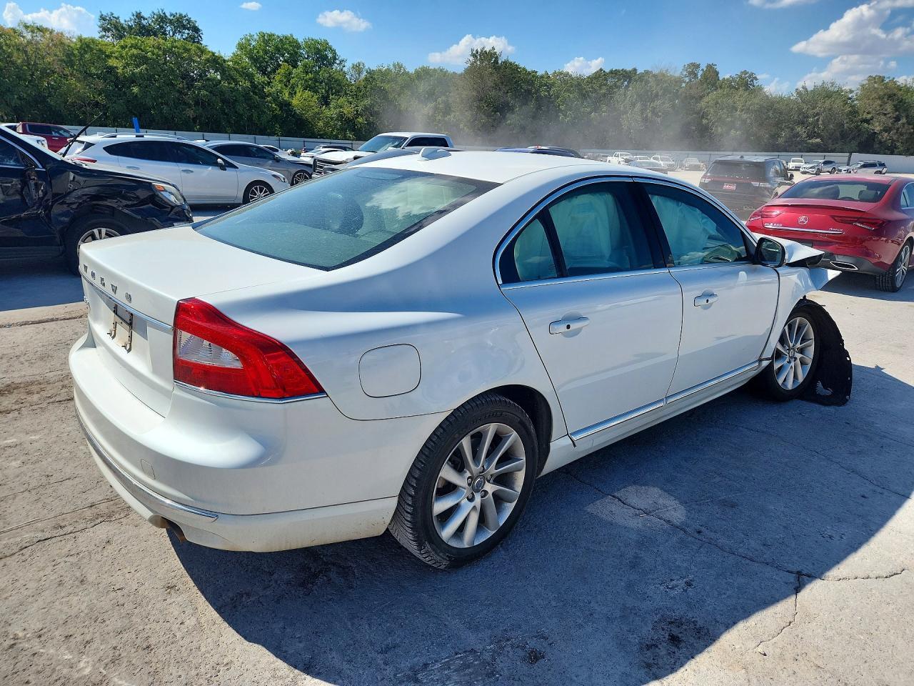 2014 Volvo S80 3.2 - Image 3