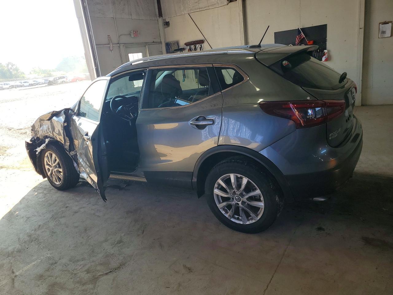 2020 Nissan Rogue S - Фото 2