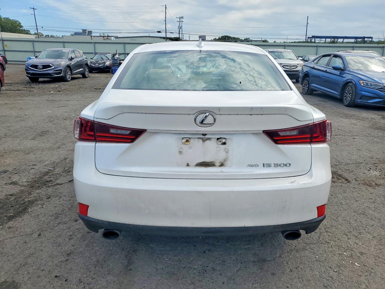 2016 Lexus Is 300 - Фото 6