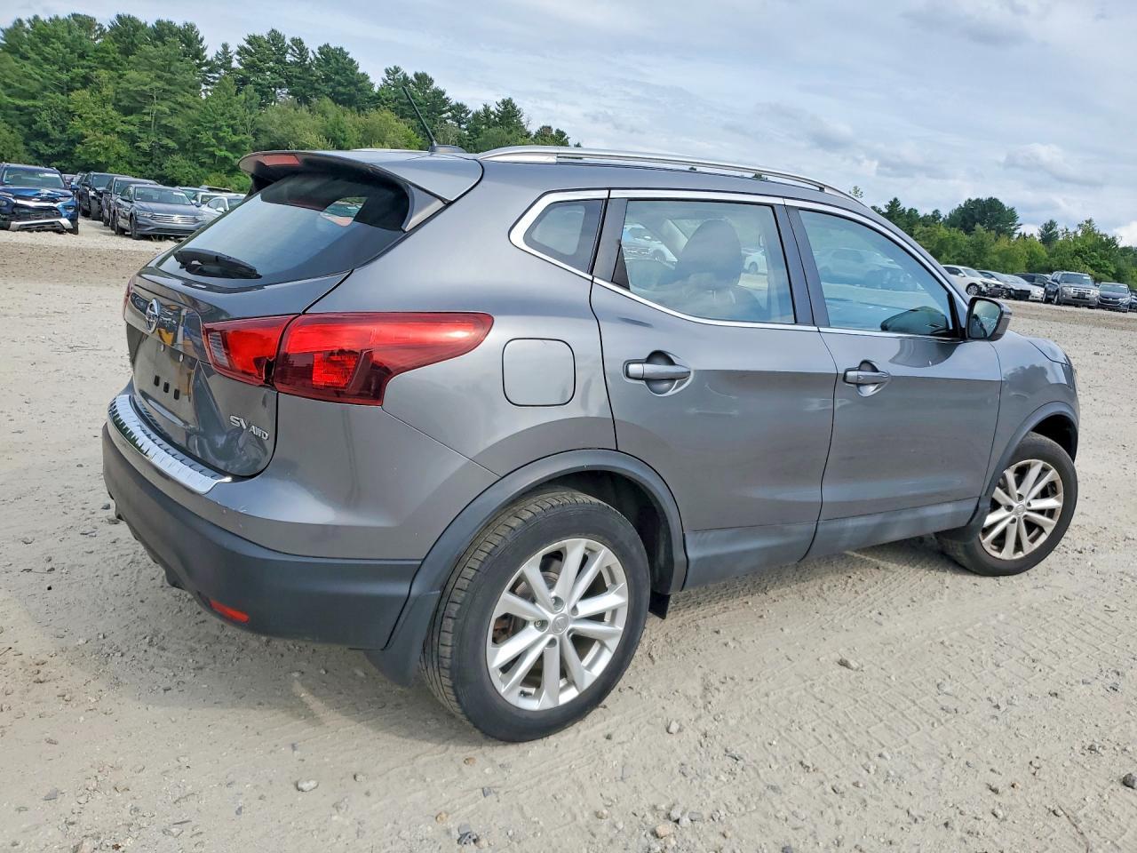 2017 Nissan Rogue Sport Sv - Фото 3