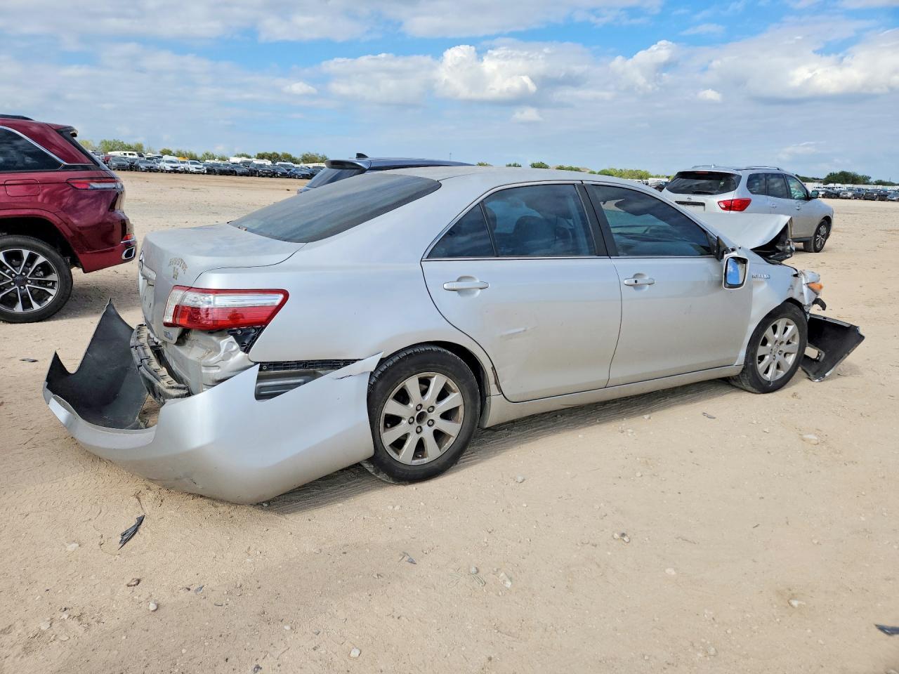 2009 Toyota Camry Hybrid - Image 3