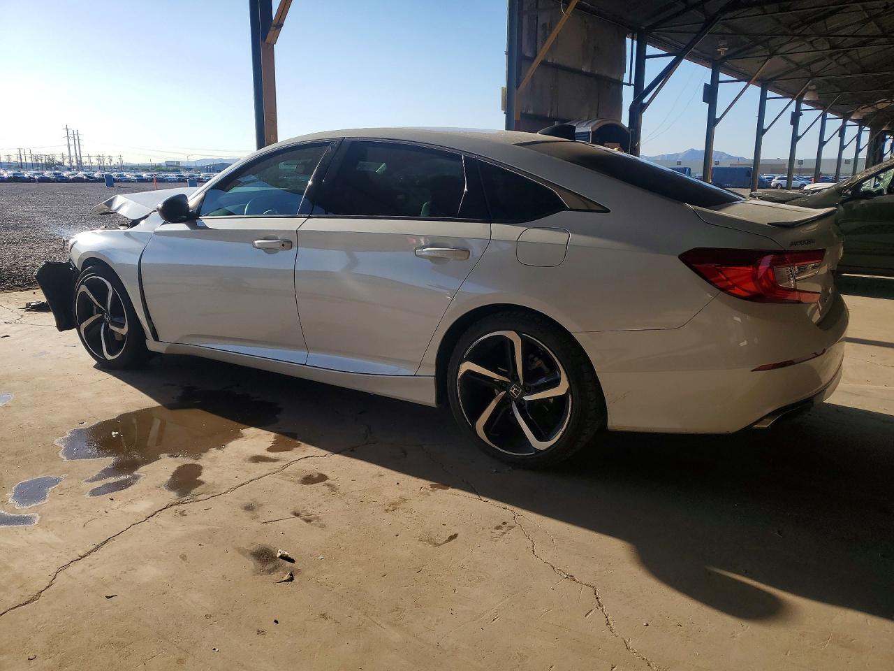 2022 Honda Accord Sport - Фото 2