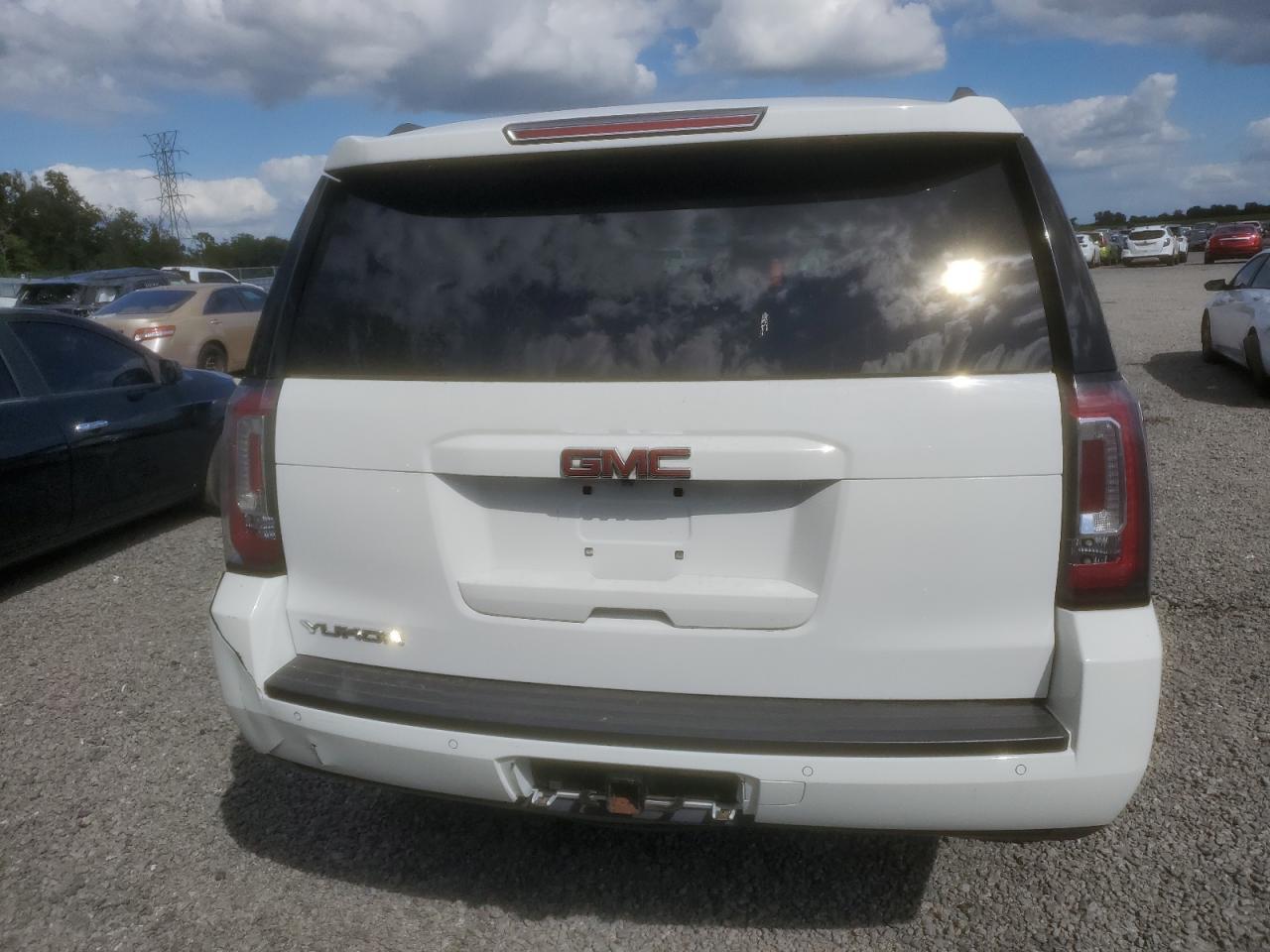 2016 GMC Yukon Slt - Фото 6