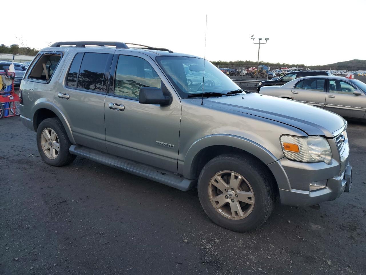 2008 Ford Explorer Xlt - Image 4