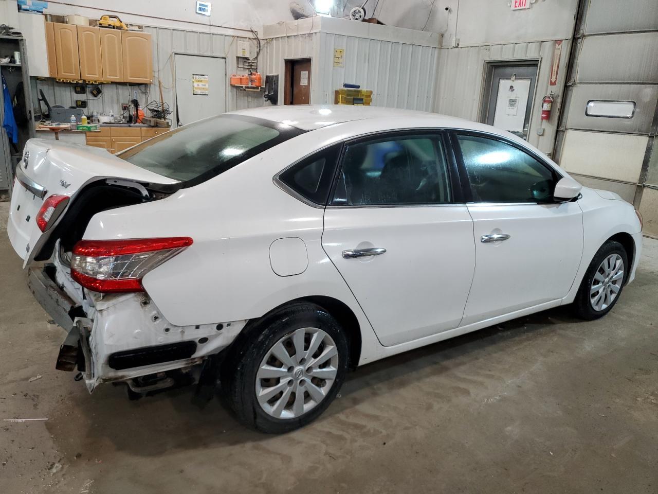 2014 Nissan Sentra S - Фото 3