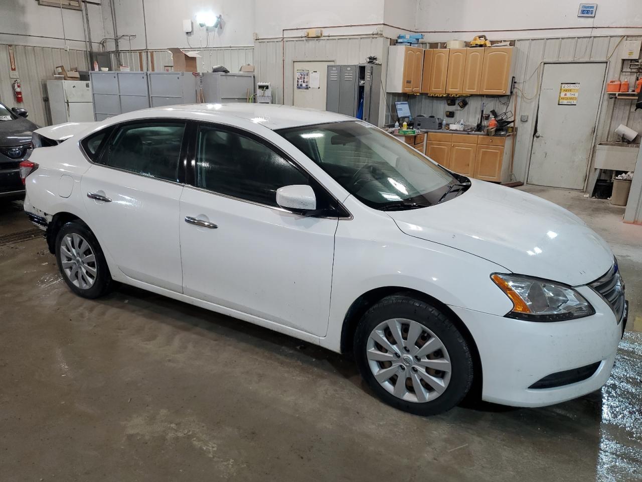 2014 Nissan Sentra S - Фото 4