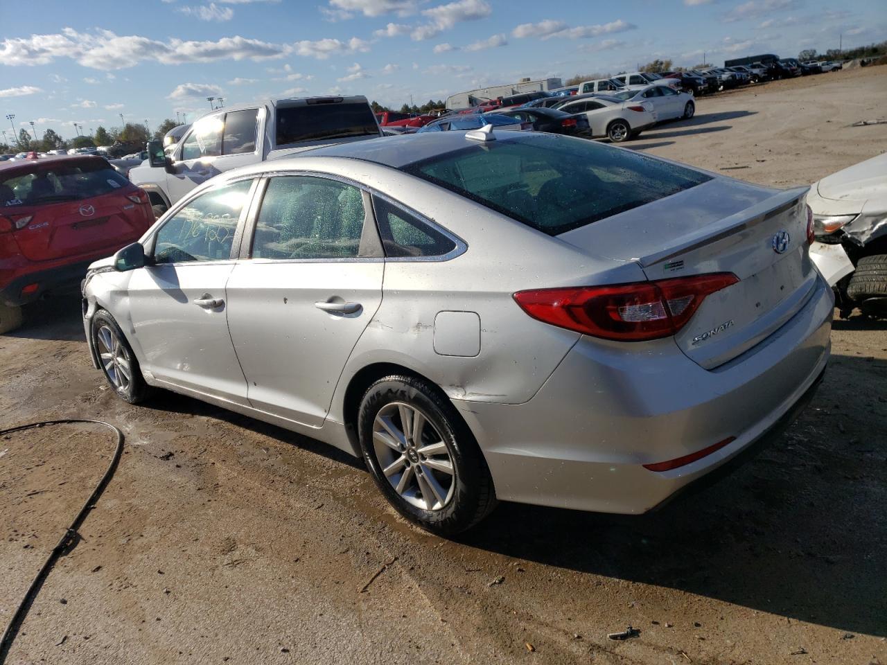 2017 Hyundai Sonata Se - Фото 2