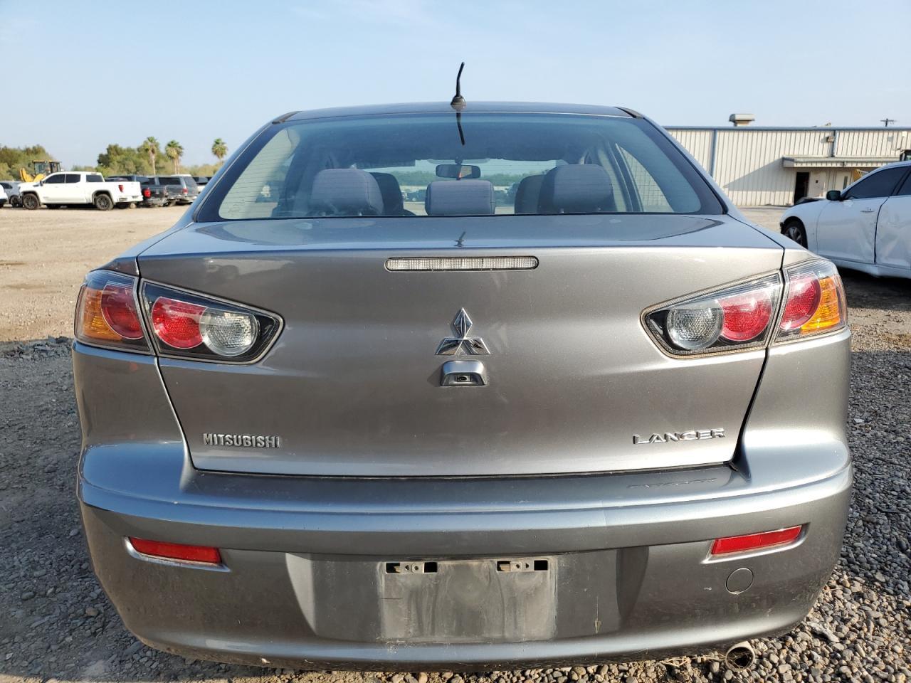 2017 Mitsubishi Lancer Es - Фото 6