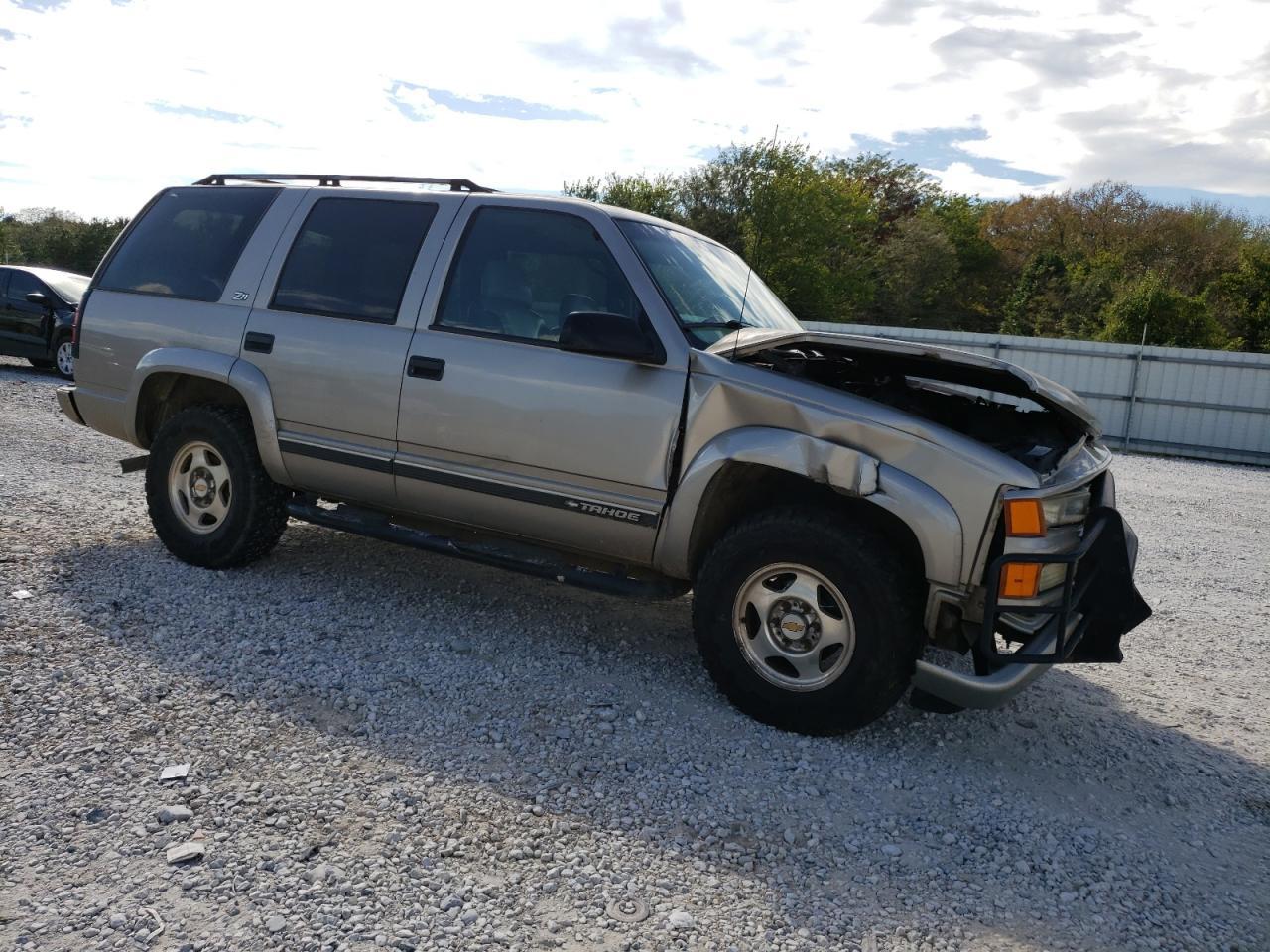 2000 Chevrolet Tahoe K1500 - Image 4