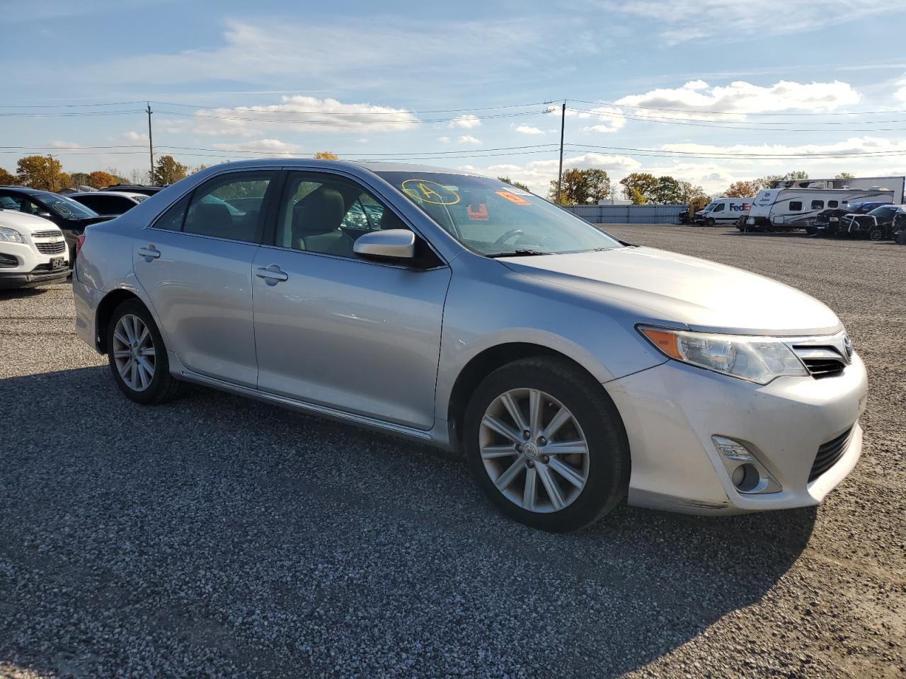 2014 Toyota Camry L - Фото 4