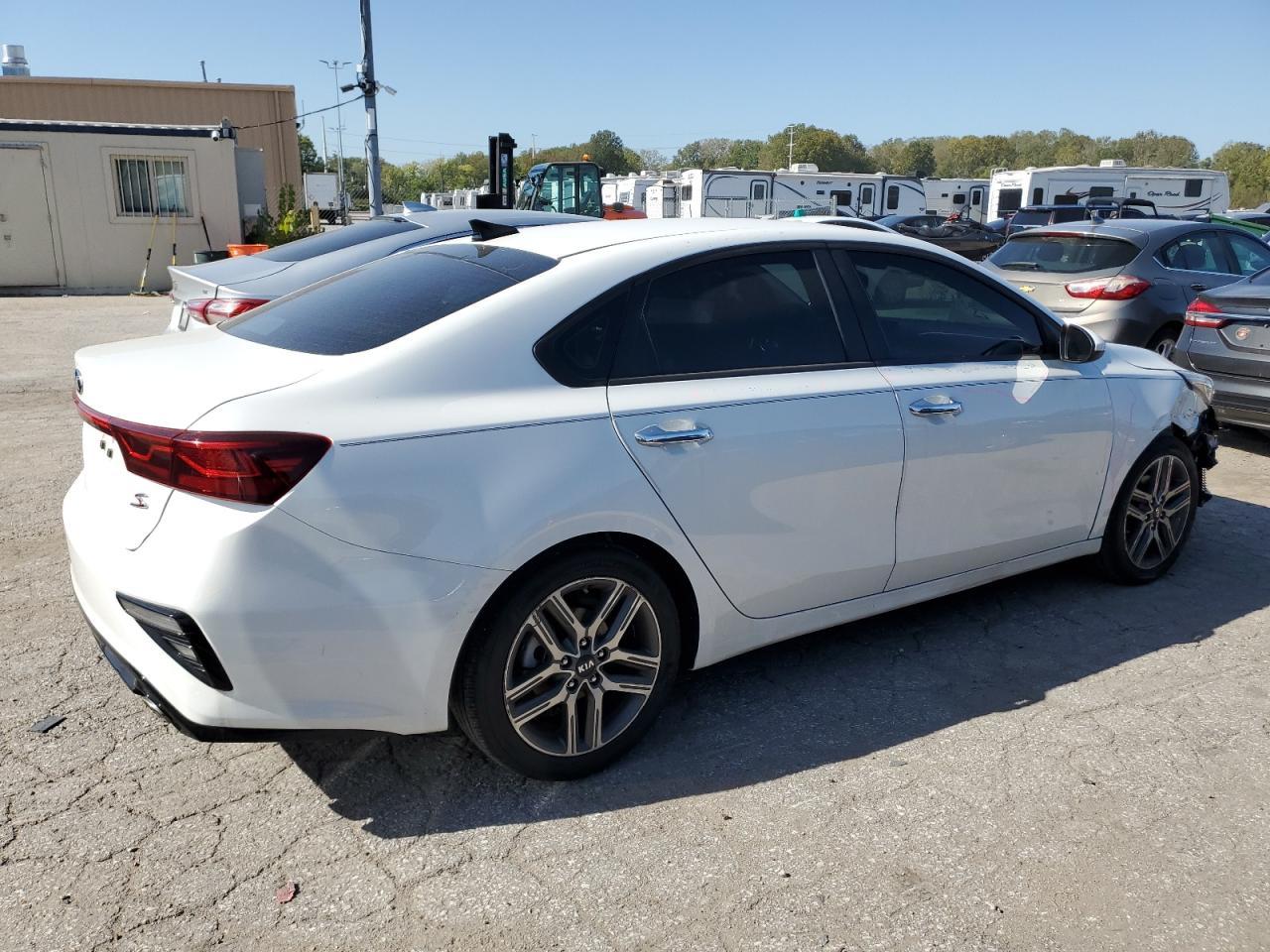 2019 Kia Forte Gt Line - Фото 3