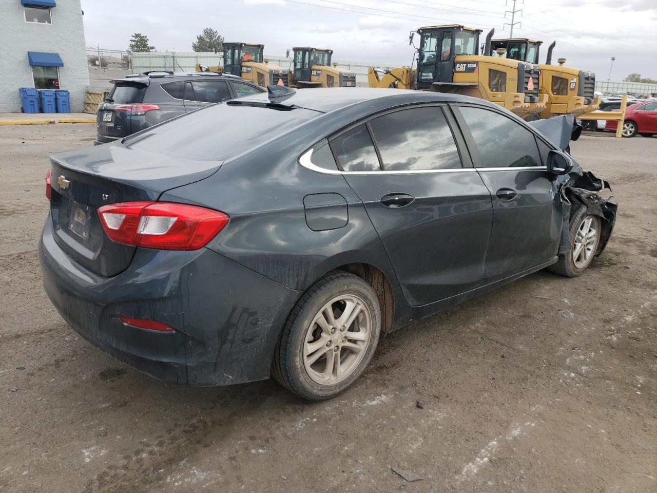 2017 Chevrolet Cruze Lt - Image 3