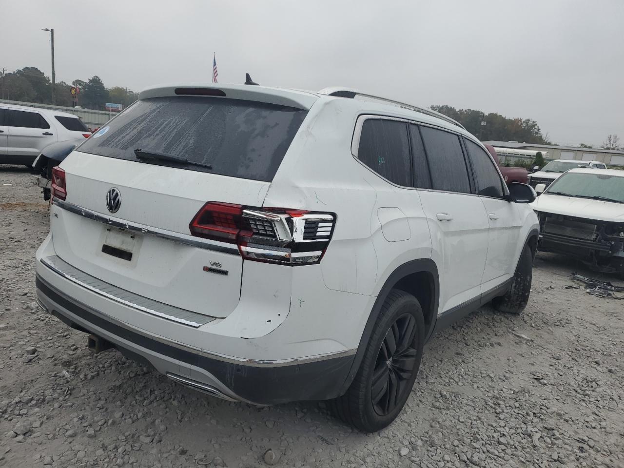 2018 Volkswagen Atlas Sel Premium - Фото 3