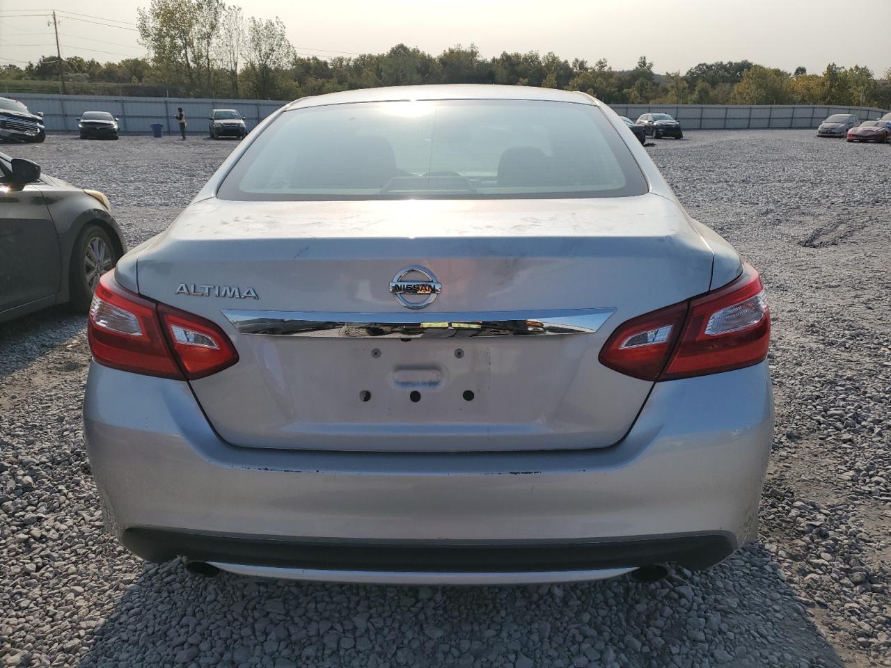 2017 Nissan Altima 2.5 - Фото 6