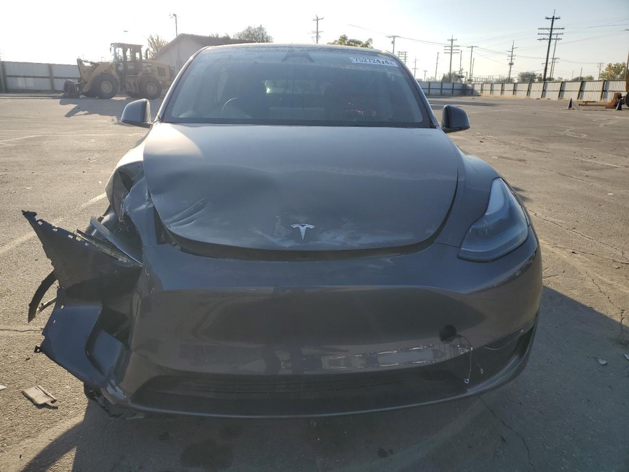 2023 Tesla Model Y - Image 5