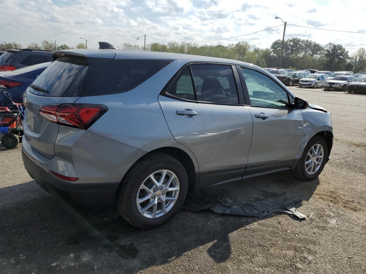 2024 Chevrolet Equinox Ls - Фото 3