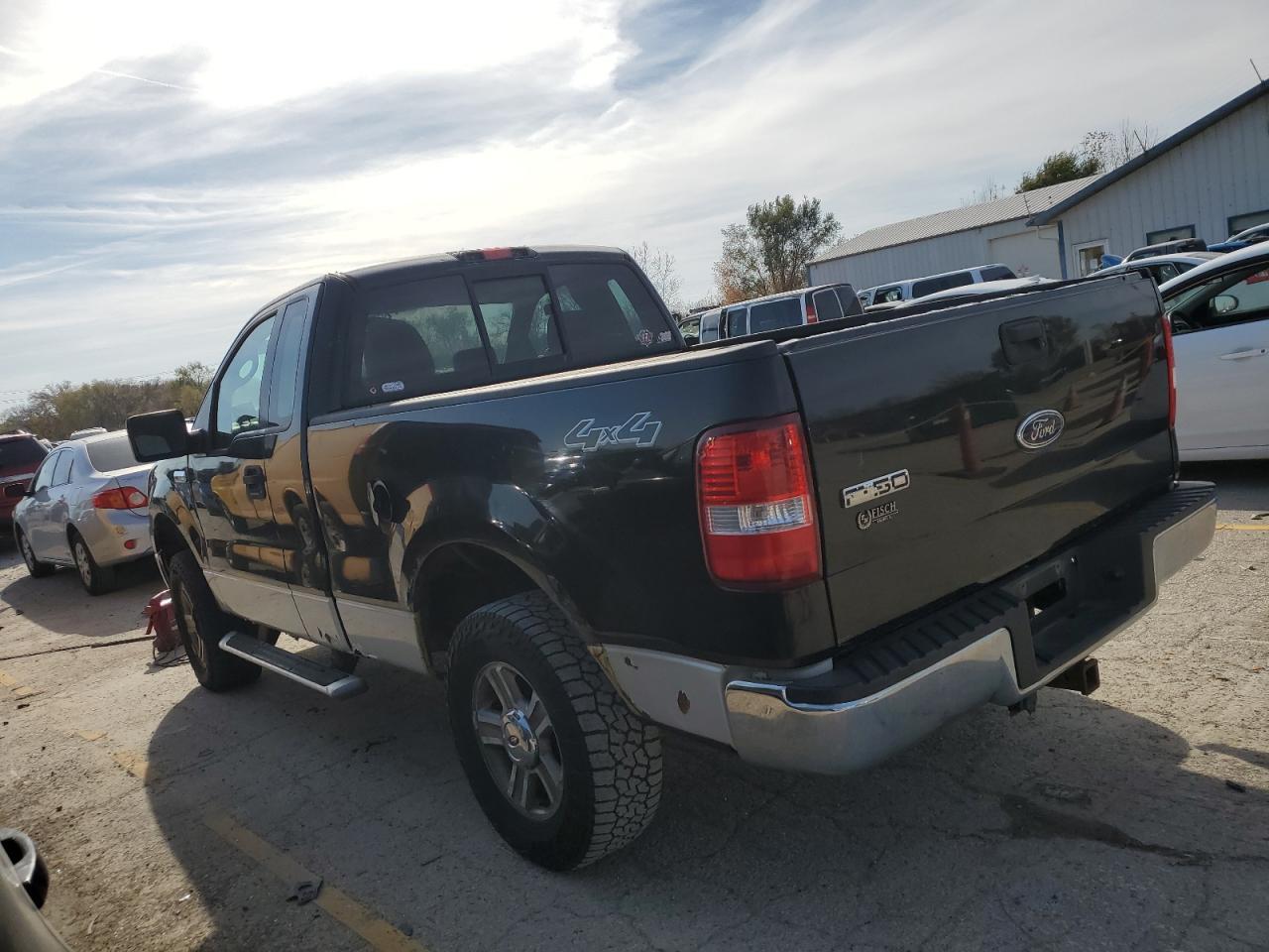2005 Ford F150 - Фото 2