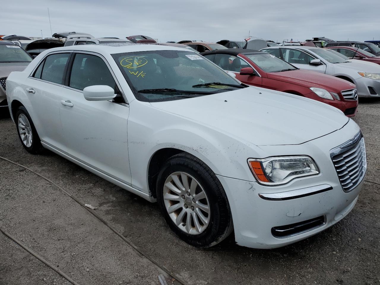 2014 Chrysler 300 - Фото 4