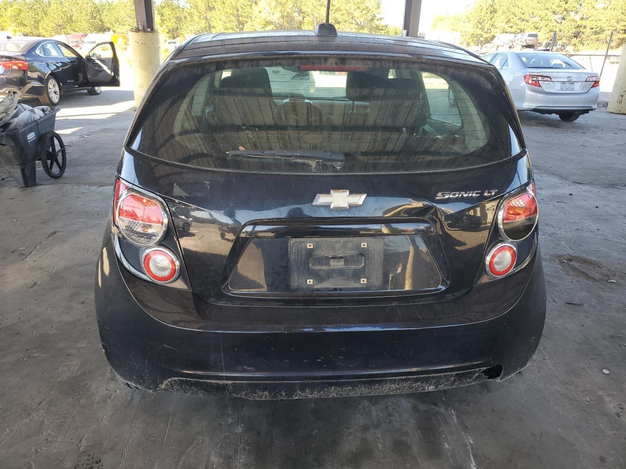 2016 Chevrolet Sonic Lt - Фото 6