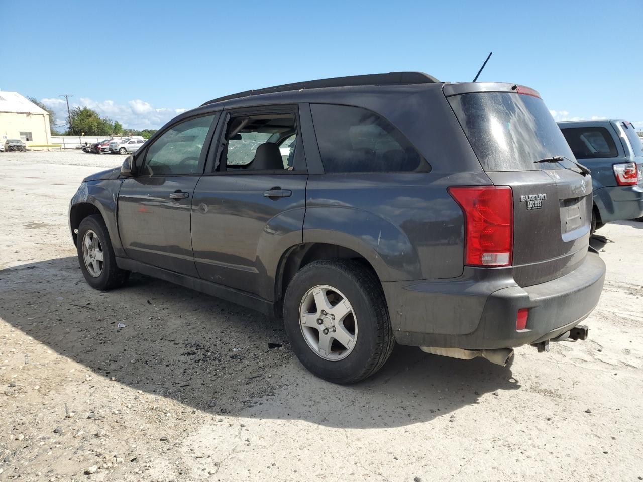 2007 Suzuki Xl7 - Image 2