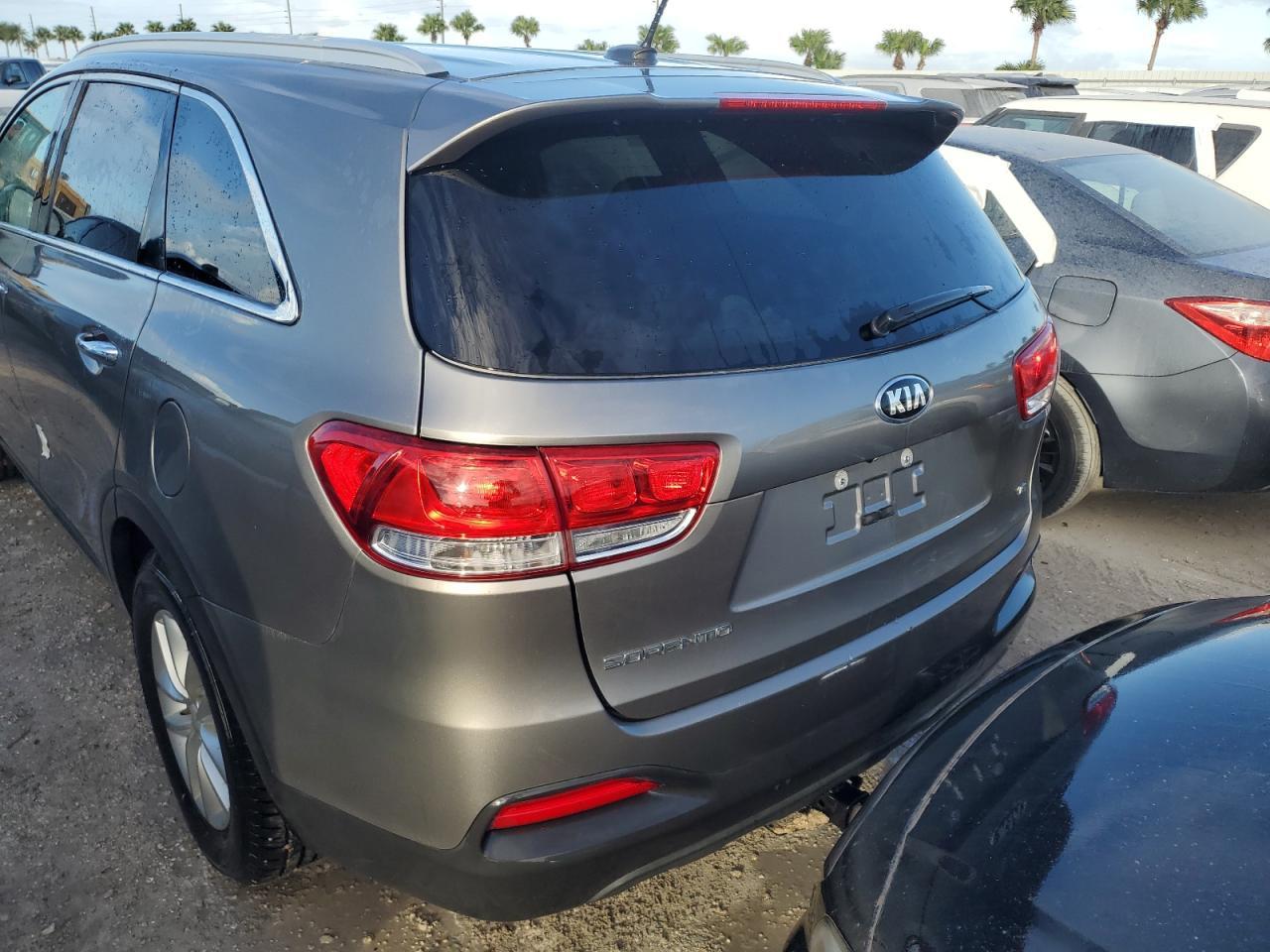 2018 Kia Sorento Lx - Фото 6