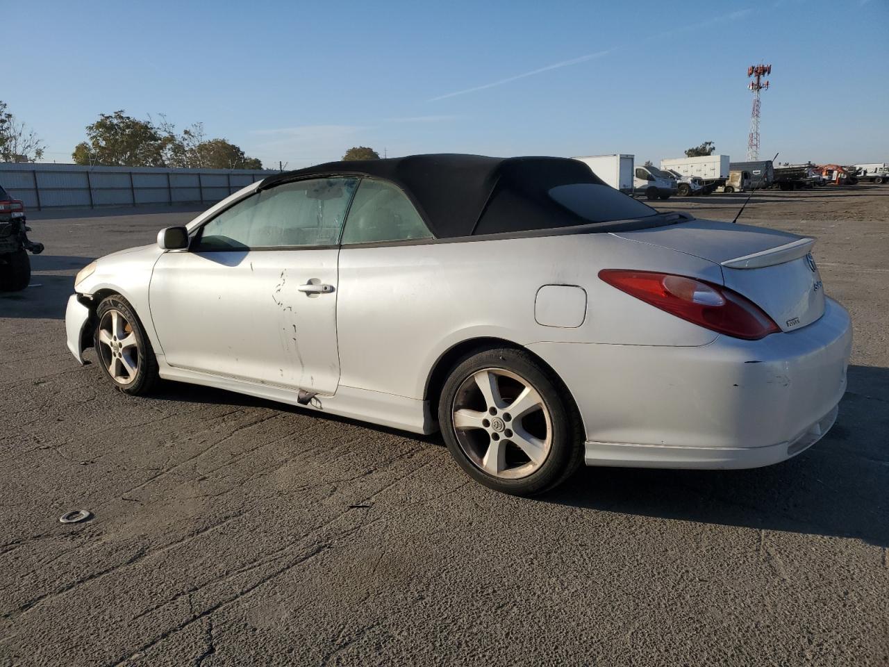 2005 Toyota Camry Solara Se - Фото 2