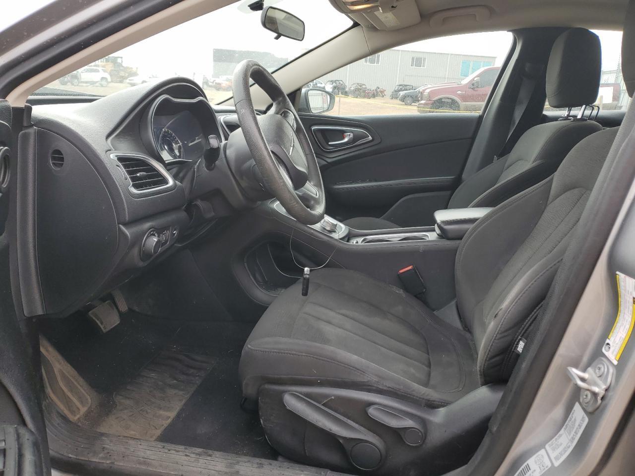 2015 Chrysler 200 Lx - Фото 7