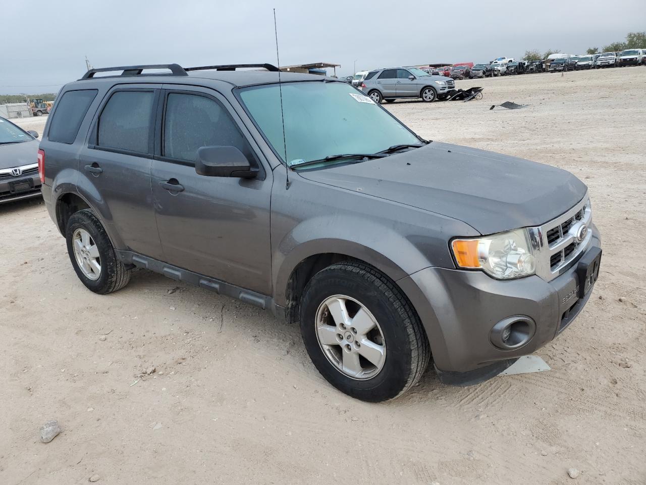2012 Ford Escape Xls - Фото 4